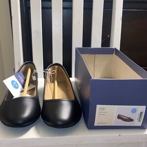 Universal Thread Black Flats